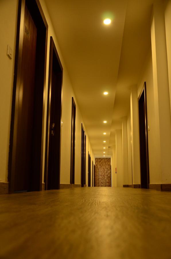 Hotel The Onix Dehradun Exterior foto